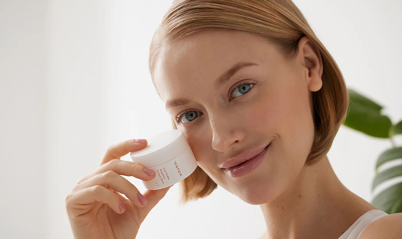 Anti-Aging Crème Ontrafeld: Het Geheim om er Jonger uit te Zien