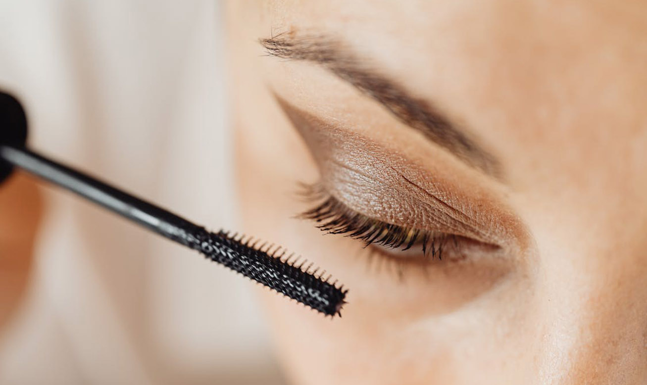 Oogmake-up Must-Haves: De Geheimen voor Betoverende Ogen